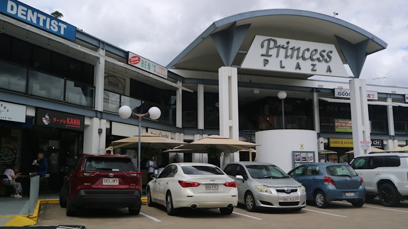 Beloved decades-old karaoke restaurant closes suddenly