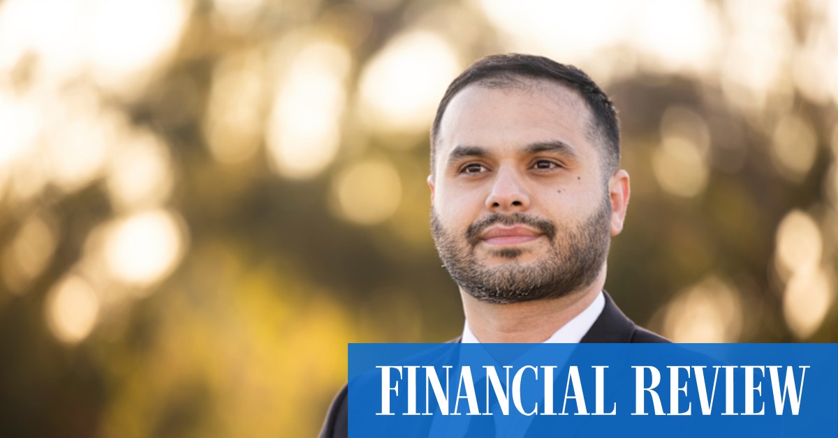 ANZ job offer sparked new life for Mohsen Shahsavarzdeh - Vimarsana News