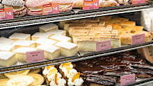 It is credited with introducing Australia to the chocolate éclair. 