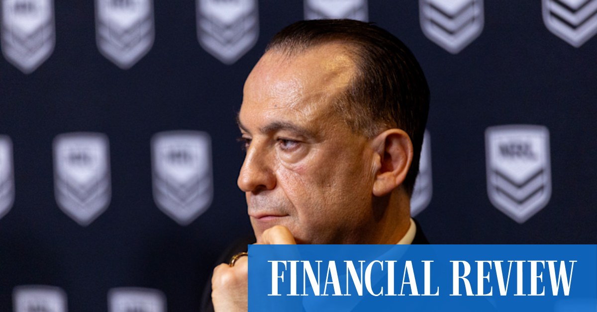 Future of Peter V’landys lands on government’s desk