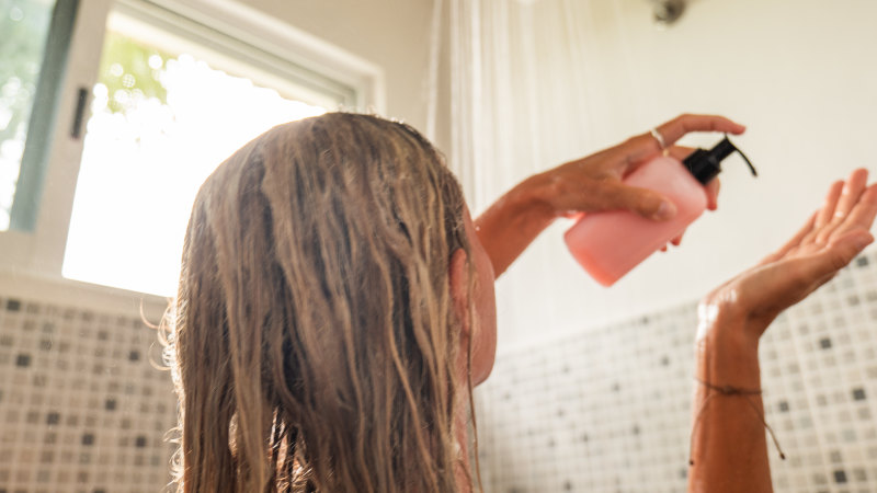 Should you shampoo your hair every day? Here’s what dermatologists say