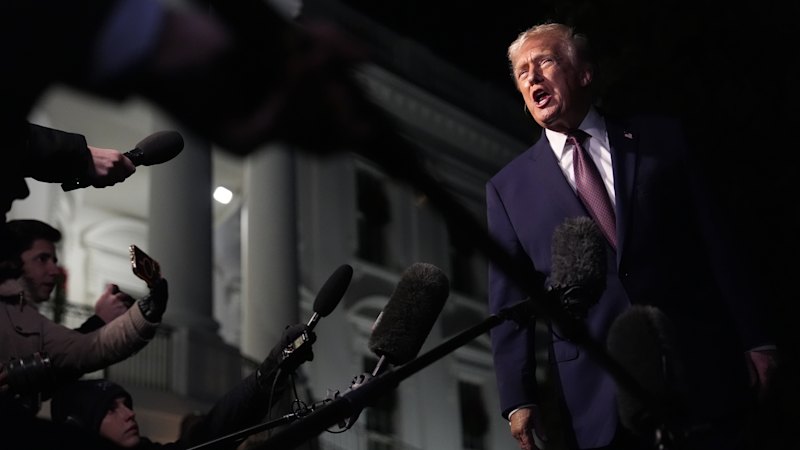 Dramatic day as Democrats and Republicans threaten impeachment over Epstein files