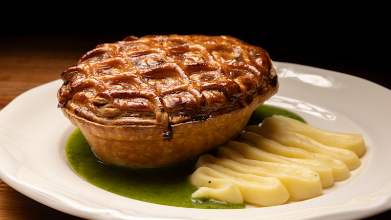The Flying Fox reviewed as a casual pub with an English-classics menu