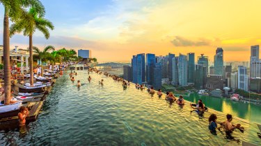  Infinity Pool of Skypark that tops the Marina Bay Sands Hotel and Casino in Singapore.