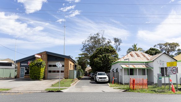The Byron Bay fire station next to one of the homes purchased by Justin Hemmes. 