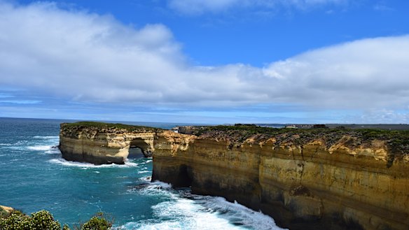 Landscape of the London Arch, formerly known as London Bridge.