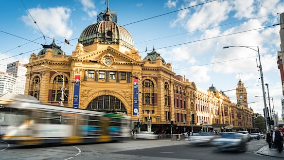 Flinders Street: major delays.