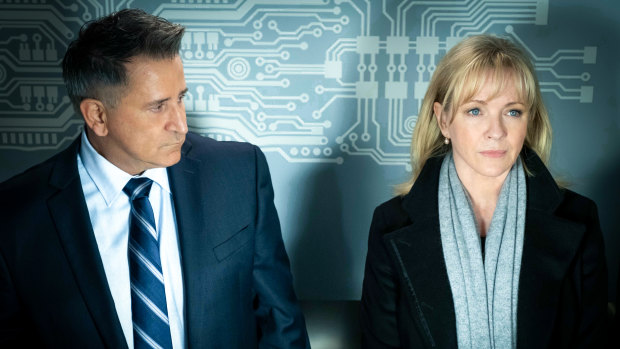 Anthony LaPaglia and Rebecca Gibney star in Halifax Retribution.