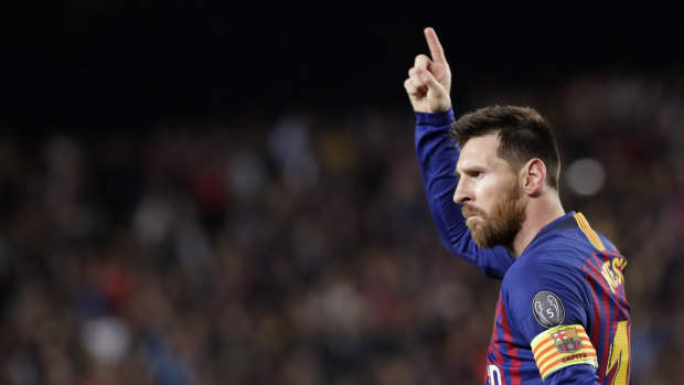 Lionel Messi tops Forbes rich list of sportspeople.
