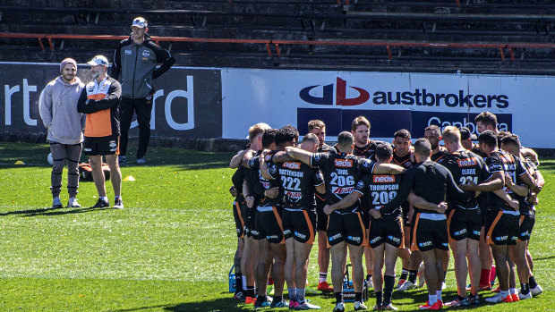 Robbie Farah looks on as the Tigers prepare for their biggest game of the season on Sunday.