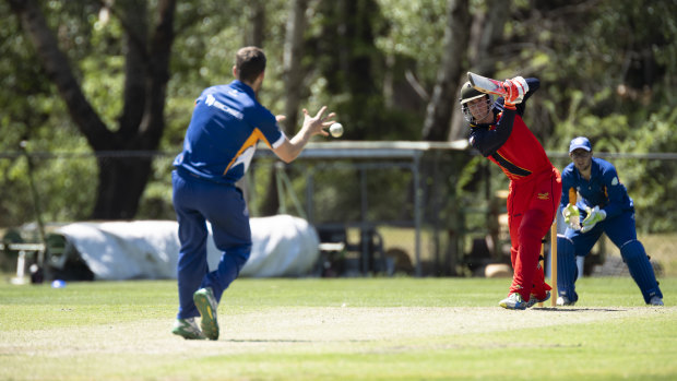 Tuggeranong Valley batsman Tom Seamanin action against ANU on Saturday. 