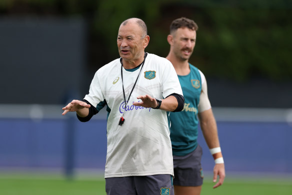 Eddie Jones during a Wallabies training session in Saint-Etienne.