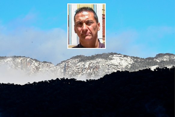 Snow-capped peaks were visible from Porepunkah on Saturday as police looked for accused double murderer Dezi Freeman.