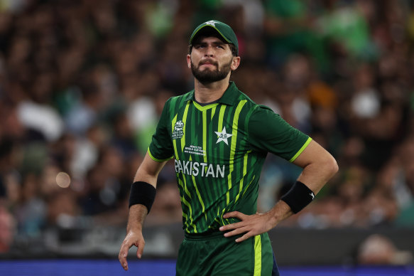 Shaheen Shah Afridi leaves the field after being injured. 