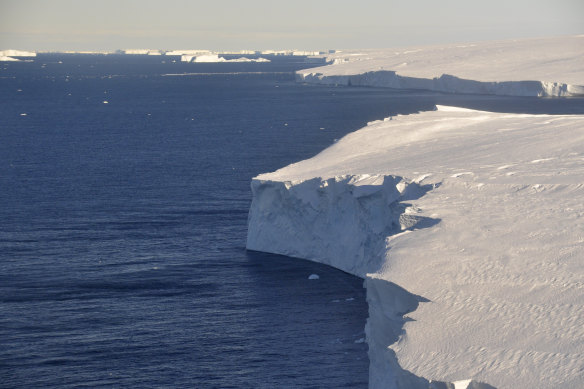 Melting: The Thwaites glacier in Antarctica. 