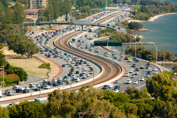 The Kwinana Freeway: how can you not love a city which gets a 100 points on the Global Liveability Index for its infrastructure?