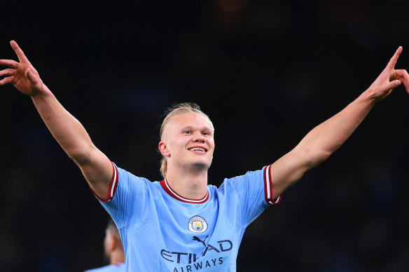 Erling Haaland scored his 35th Premier League goal of the season to help City back to the top of the pile.