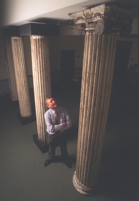 Ian Stephenson views columns from a historic house which is part of the exhibition Sydney – Past and Present, in 1997.