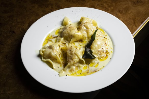 Ravioli di gamberi at Pellegrino 2000, in 2022.