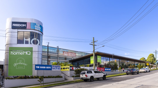 Artarmon Home HQ, a large format retail centre located in the heart of Sydney’s Lower North Shore has hit the market