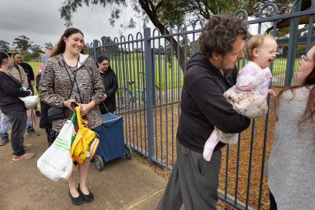 No teeth, scurvy diagnoses: Cost of living drives food bank pressures