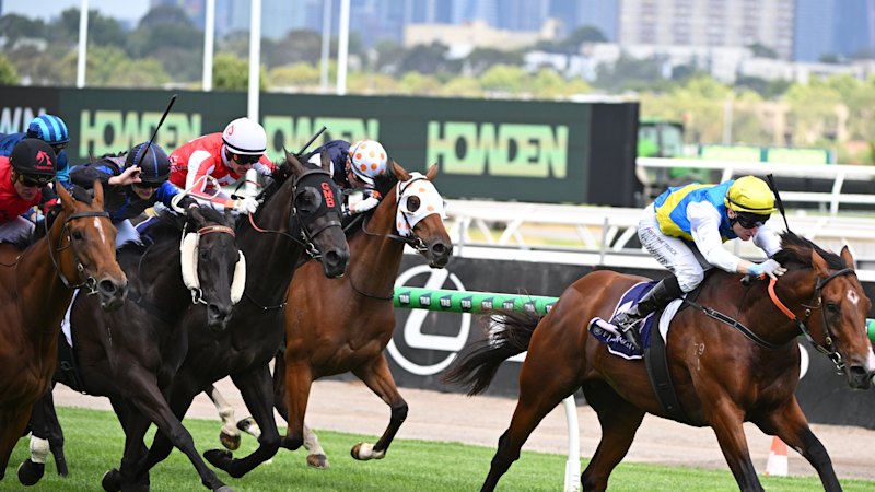 Tips and race-by-race preview for Randwick on Saturday