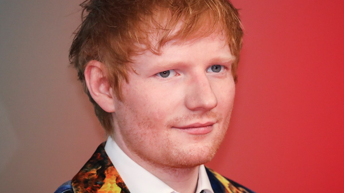 Macklemore Exclu de la Tournée d'Ed Sheeran après des Propos Pro-Palestiniens