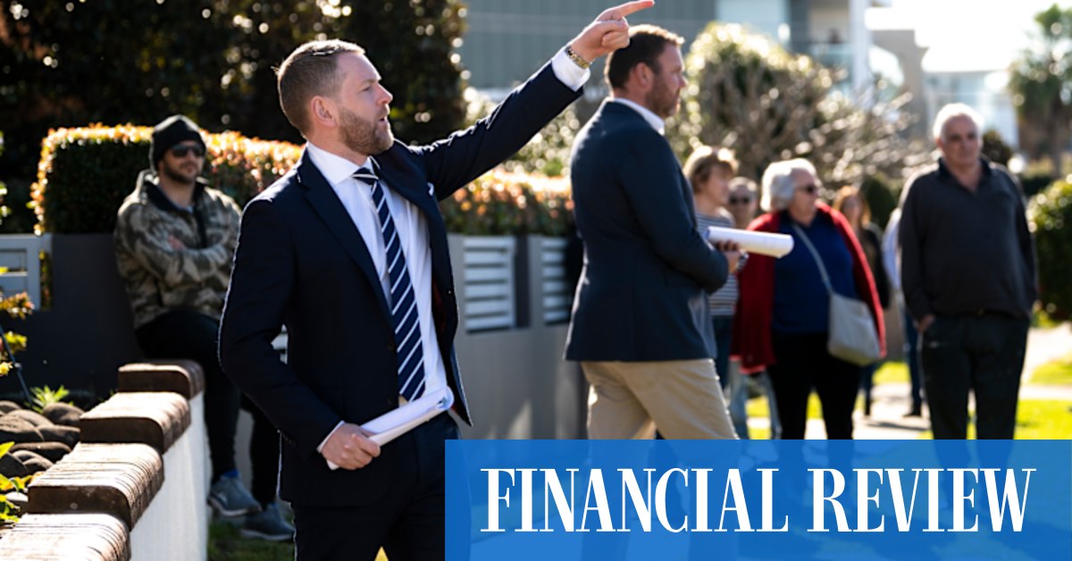 Sydney and Melbourne real estate: auction rates in free-fall as house prices drop - Vimarsana News