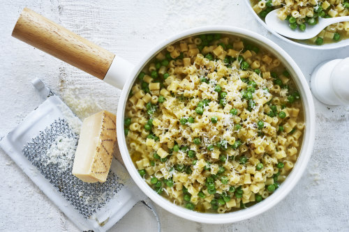 Adam Liaw’s mac 𝄒n𝄒 peas.