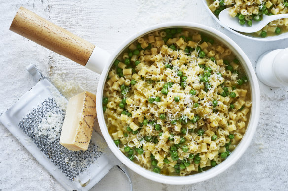 Adam Liaw’s mac 𝄒n𝄒 peas.