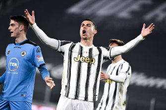 Serie A 2021 22 Cristiano Ronaldo Scores For Juventus In 600th League Game