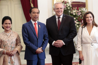 Indonesian President Joko Widodo and his wife Iriana met on Sunday with Australian Prime Minister Scott Morrison and his wife Jenny at Merdeka Palace in Jakarta.