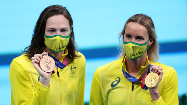 Cate Campbell (left) with her bronze, with gold medallist and teammate Emma McKeon.