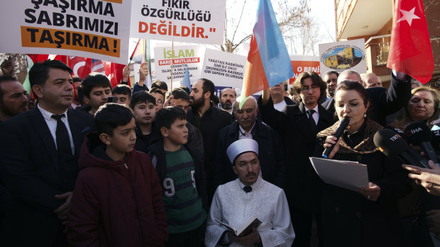 Rasmus Palunda’s stunt sparked counter-protests in other countries. Here people recite from the Koran outside the Swedish embassy in Ankara, Turkey.