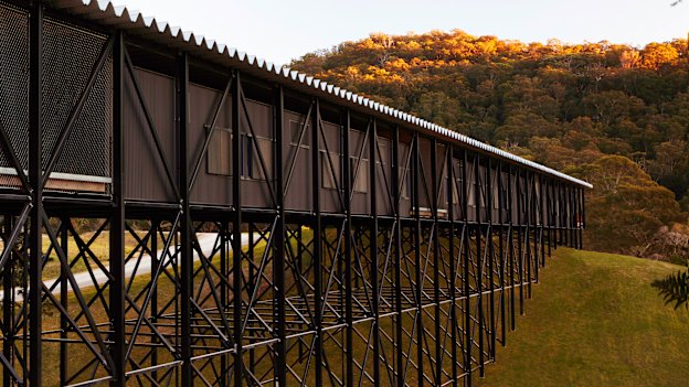 The new structure bears an uncanny resemblance to a sketch of Boyd’s, previously unseen
by architect Kerstin Thompson.