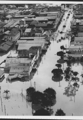 Main street of Lismore flooded, Sunday afternoon, June 25, 1950