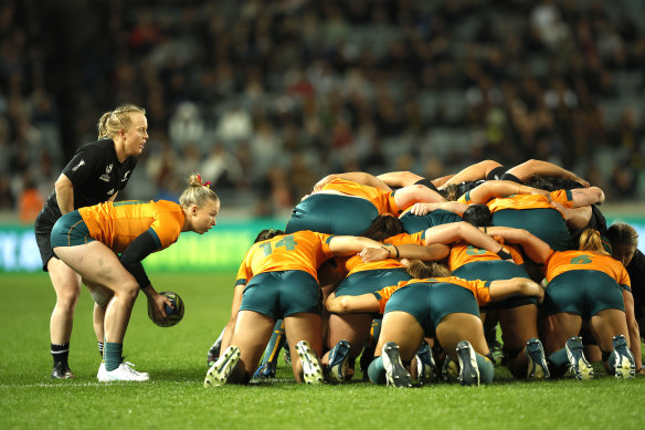 Layne Morgan feeds a scrum against the Black Ferns.