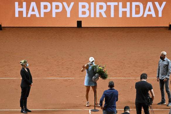 Ash Barty was given a bouquet of flowers after her win to celebrate her birthday.