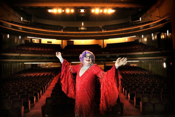 Humphries as Dame Edna in Her Majesty’s Theatre in Melbourne in 2018..