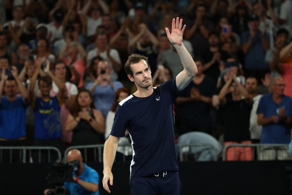 Andy Murray thanks the crowd after losing his first-round match at the Australian Open in 2019.