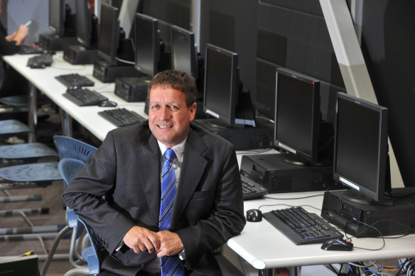 Dale Pearce, principal of Bendigo Secondary College, created the Victorian Virtual Learning Network to give students more access to VCE subjects