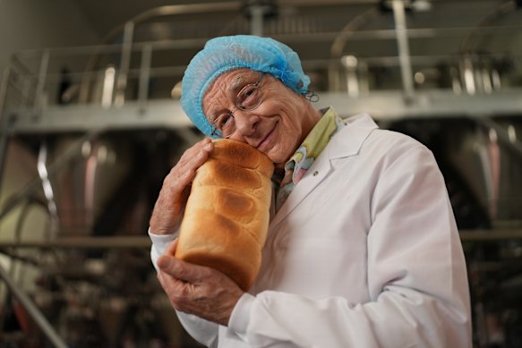 Dr Karl Kruszelnicki visits a bread factory for season two of his ABC series Dr Karl’s How Things Work.