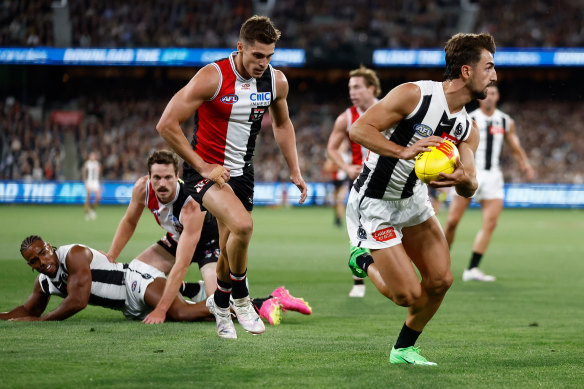 St Kilda v Collingwood.