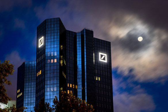 Deutsche Bank is vacating several floors of a building that houses about 1000 staff.