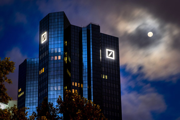 Deutsche Bank is vacating several floors of a building that houses about 1000 staff.
