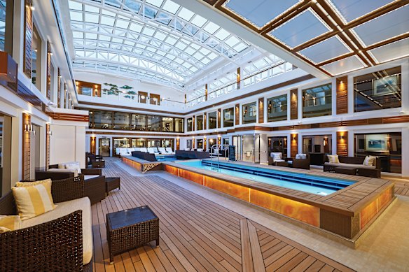 The Haven Courtyard on Norwegian Bliss.