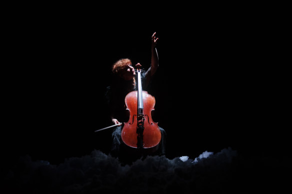 Zoe Barry performs The Nervous Atmosphere.