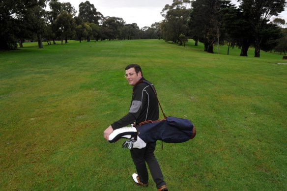 Daniel Andrews playing golf during his days as opposition leader.