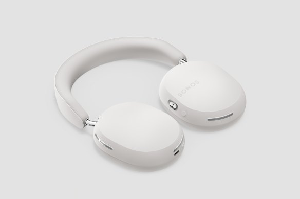 Farewell, office prattler: the Sonos Ace headphones offer a noise-cancelling option as well as “lossless audio”.