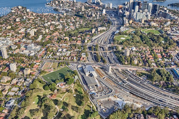 An aerial view of the current Western Harbour Tunnel construction site near the Warringah Freeway.